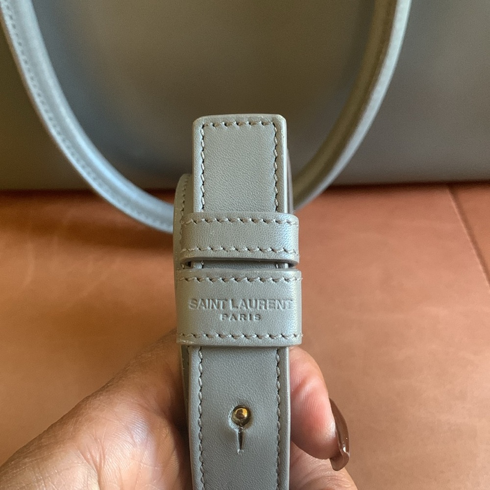 Saint Laurent Gray Leather Women's Bag - Picture 7 of 17